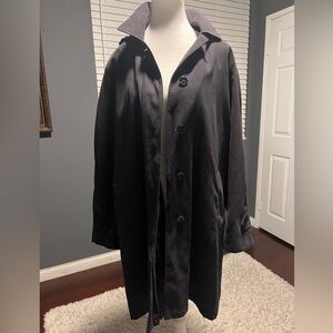 London Fog lightweight Pea coat. In EUC. Size L.